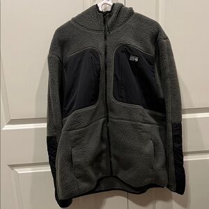 Mountain Hardwear HiCamp Fleece Hoody 2XL
Worn a few times
